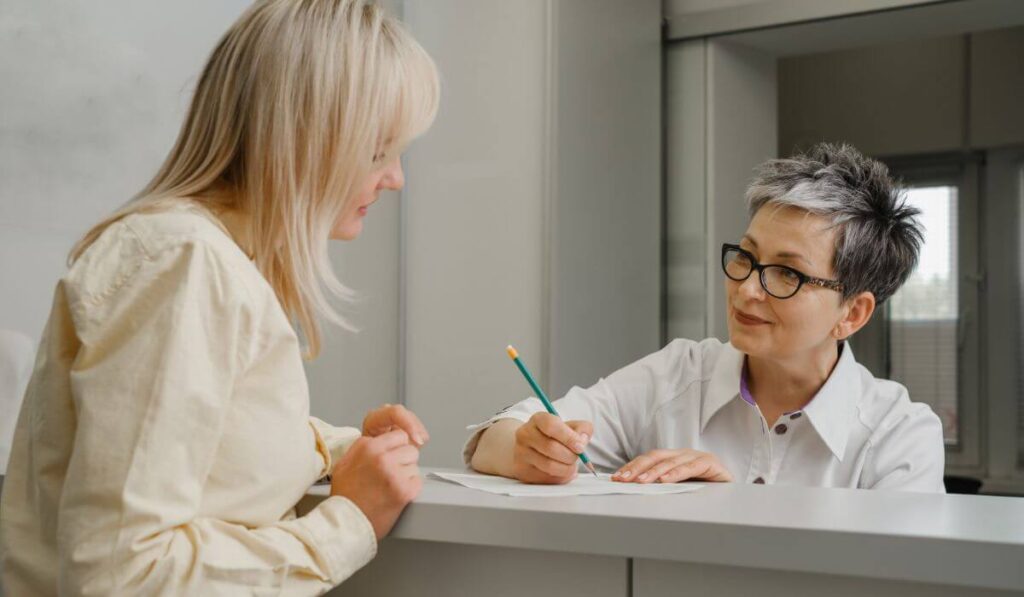 Confirmação de consulta: como organizar agenda e evitar faltas?